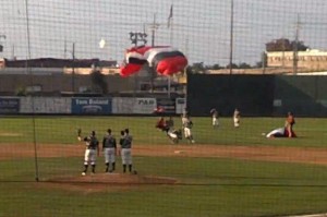 Blog-Photo--Skydiver-crashes-into-Missouri-summer-league-player