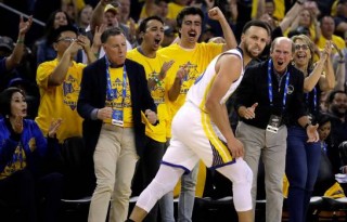 stephen-curry-13-4-2019-ap19104119648601_12247385_20190918221024