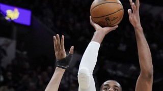 Mills-Spurs-arruinan-noche-Dinwiddie_MEDIMA20191219_0139_5