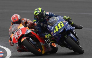 valentino-rossi-marc-marquez-gp-argentina-motogp-2018-eb617148-focus-min0.15-0.18-895-573